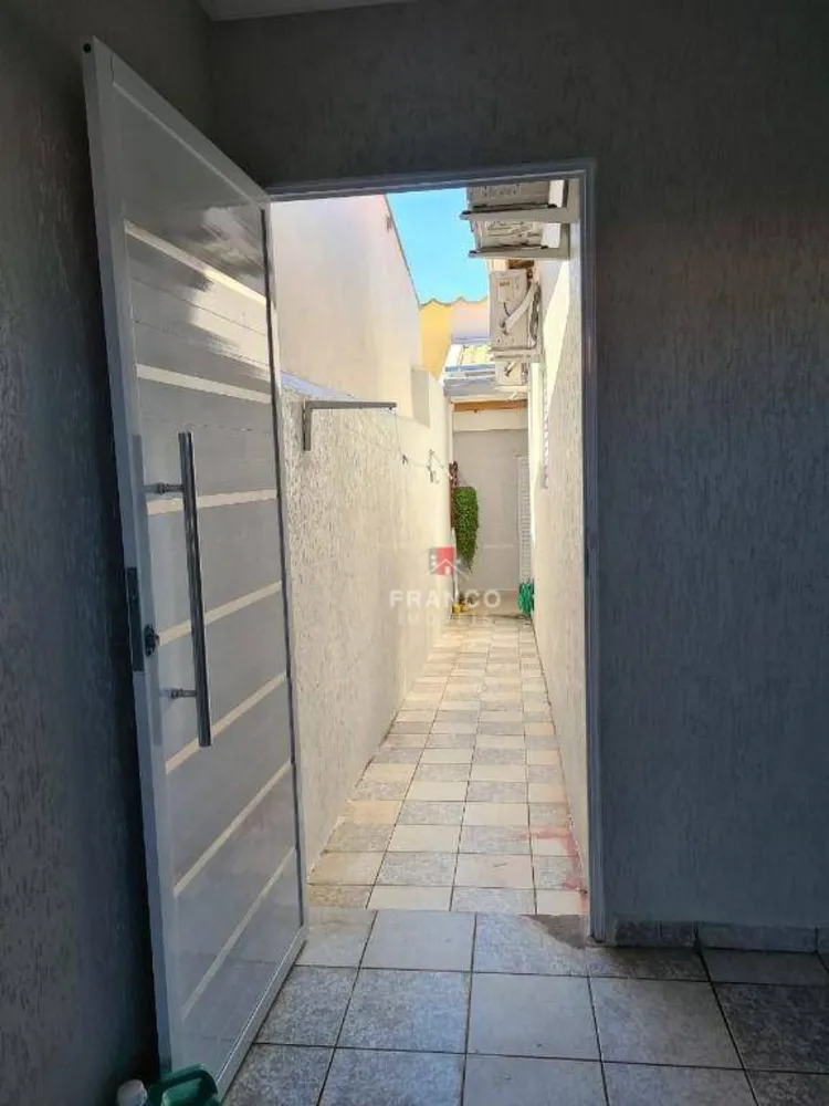 Casa, 3 quartos, 192 m² - Foto 3