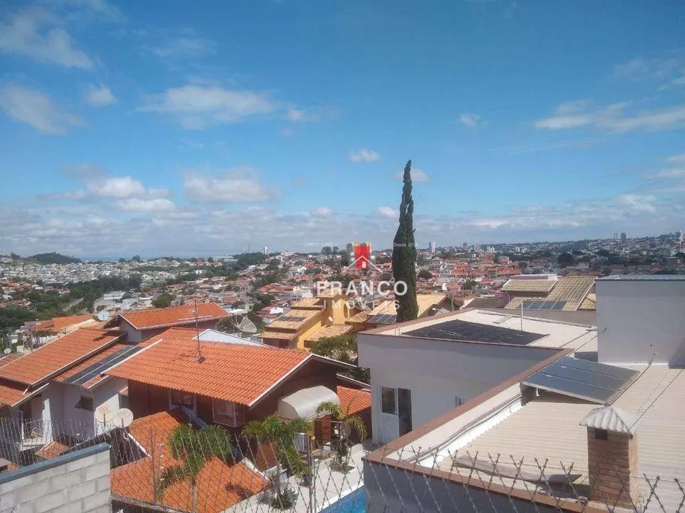 Casa, 3 quartos, 210 m² - Foto 2
