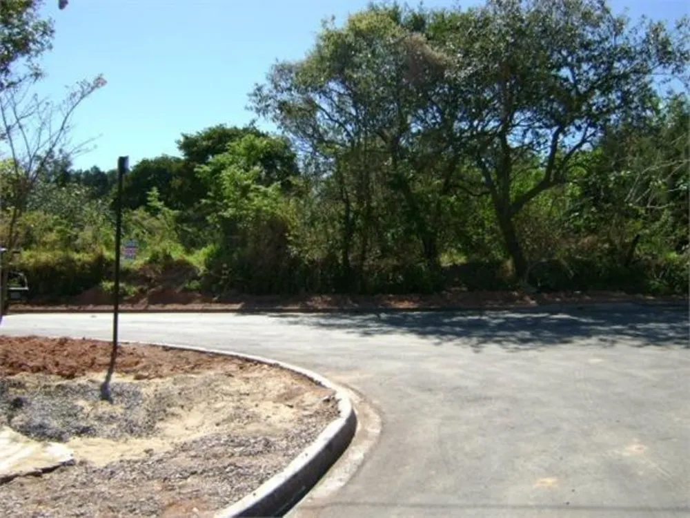 Loteamento e Condomínio, 1930 m² - Foto 1