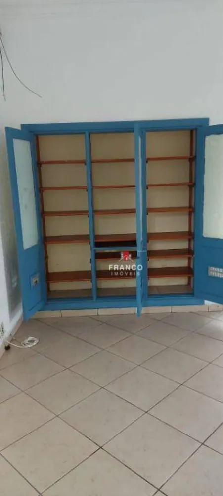 Casa, 3 quartos, 240 m² - Foto 4