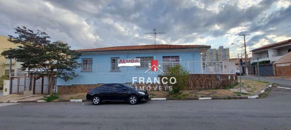 Casa, 3 quartos, 240 m² - Foto 1