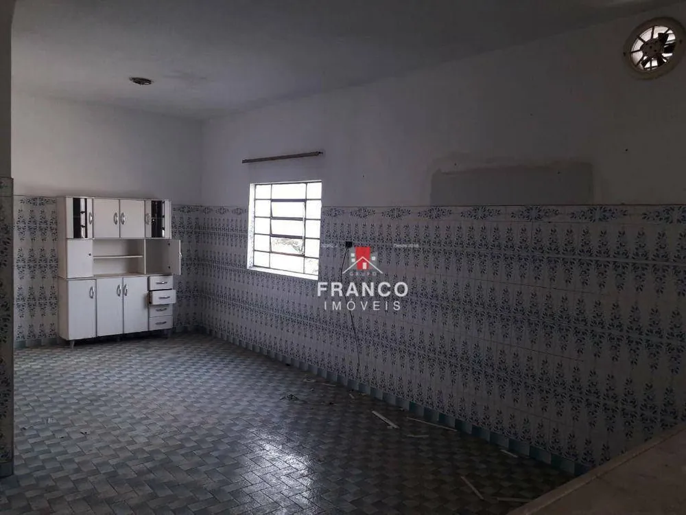 Casa, 3 quartos, 172 m² - Foto 2