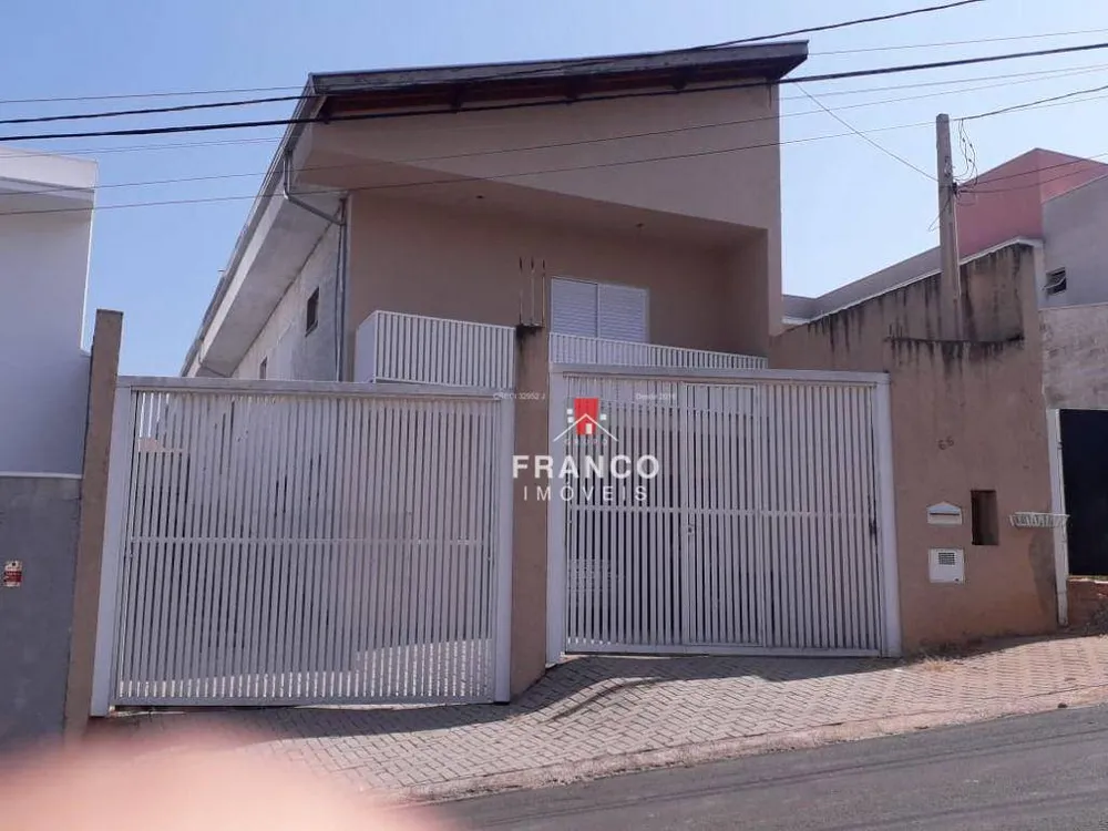 Casa, 3 quartos, 274 m² - Foto 1