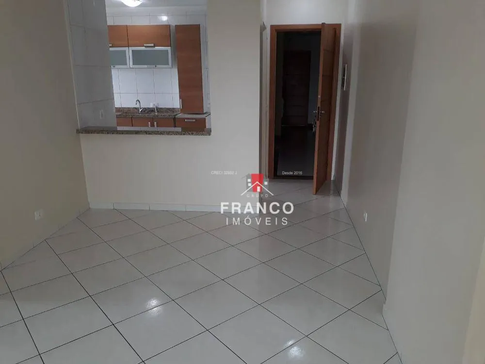 Apartamento, 2 quartos, 74 m² - Foto 2