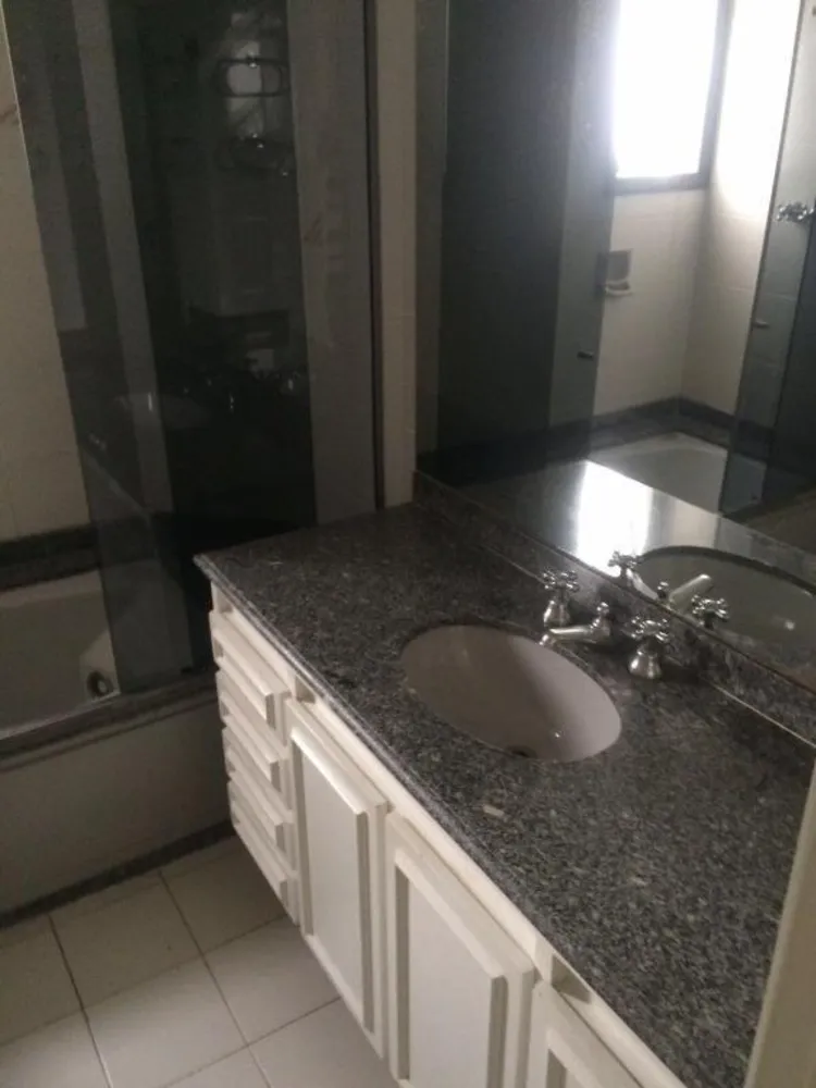 Apartamento, 3 quartos, 200 m² - Foto 2