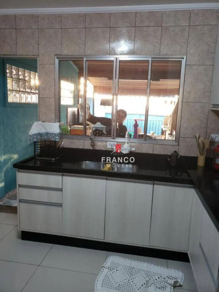 Casa, 3 quartos, 91 m² - Foto 2