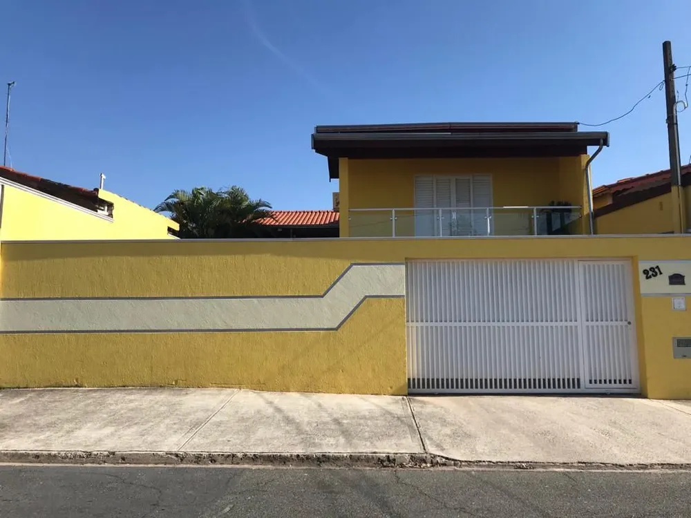 Casa, 3 quartos, 200 m² - Foto 1