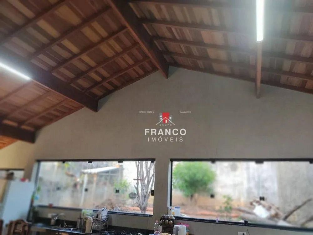 Casa, 3 quartos, 270 m² - Foto 4