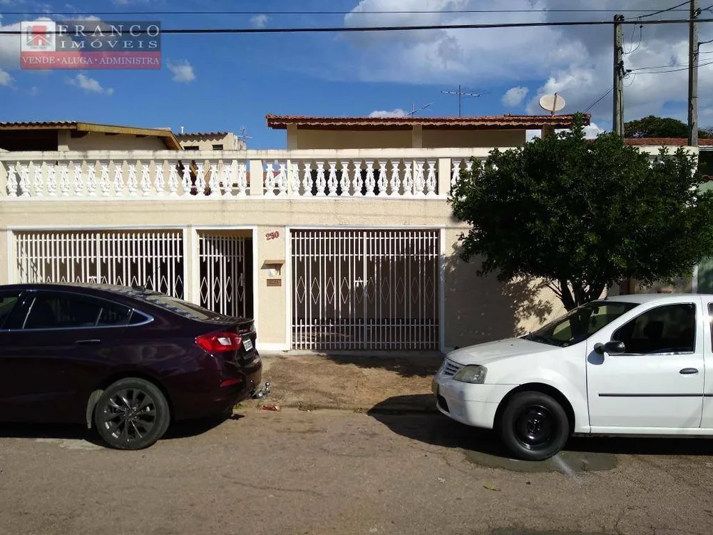 Casa, 3 quartos, 200 m² - Foto 2