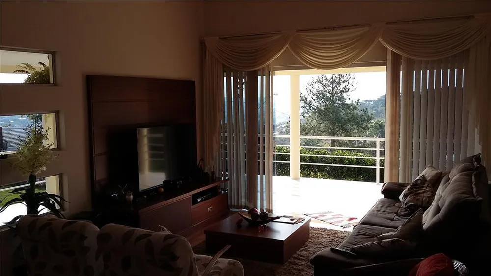 Casa, 4 quartos, 340 m² - Foto 2
