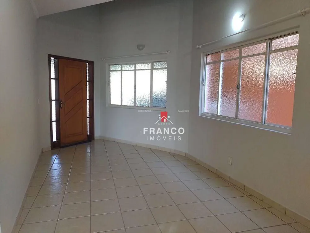 Casa, 3 quartos, 320 m² - Foto 4