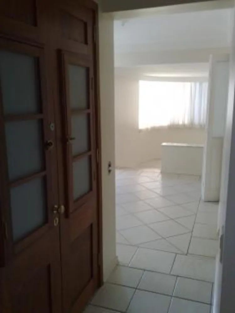 Apartamento, 3 quartos, 220 m² - Foto 3