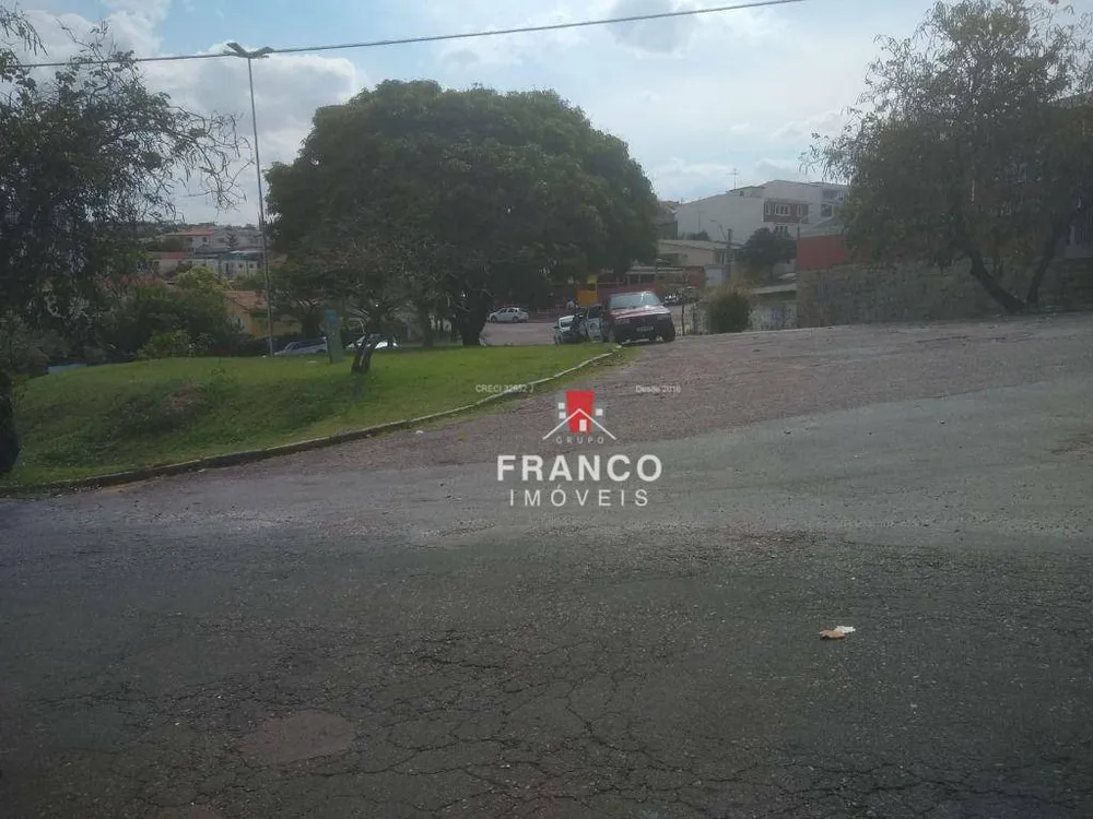 Casa, 3 quartos, 260 m² - Foto 3