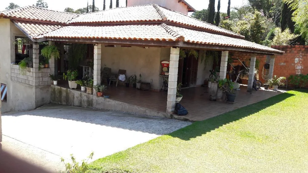 Chácara, 3 quartos, 2200 m² - Foto 1