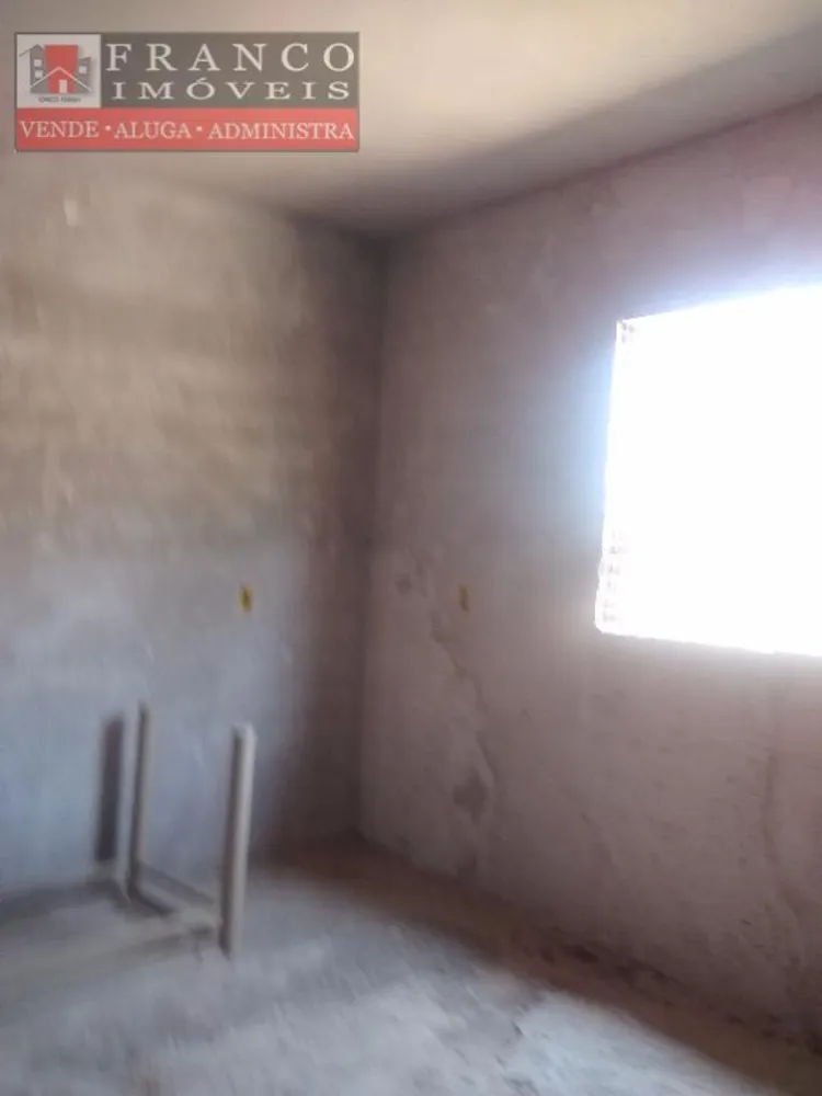 Casa, 6 quartos, 205 m² - Foto 3