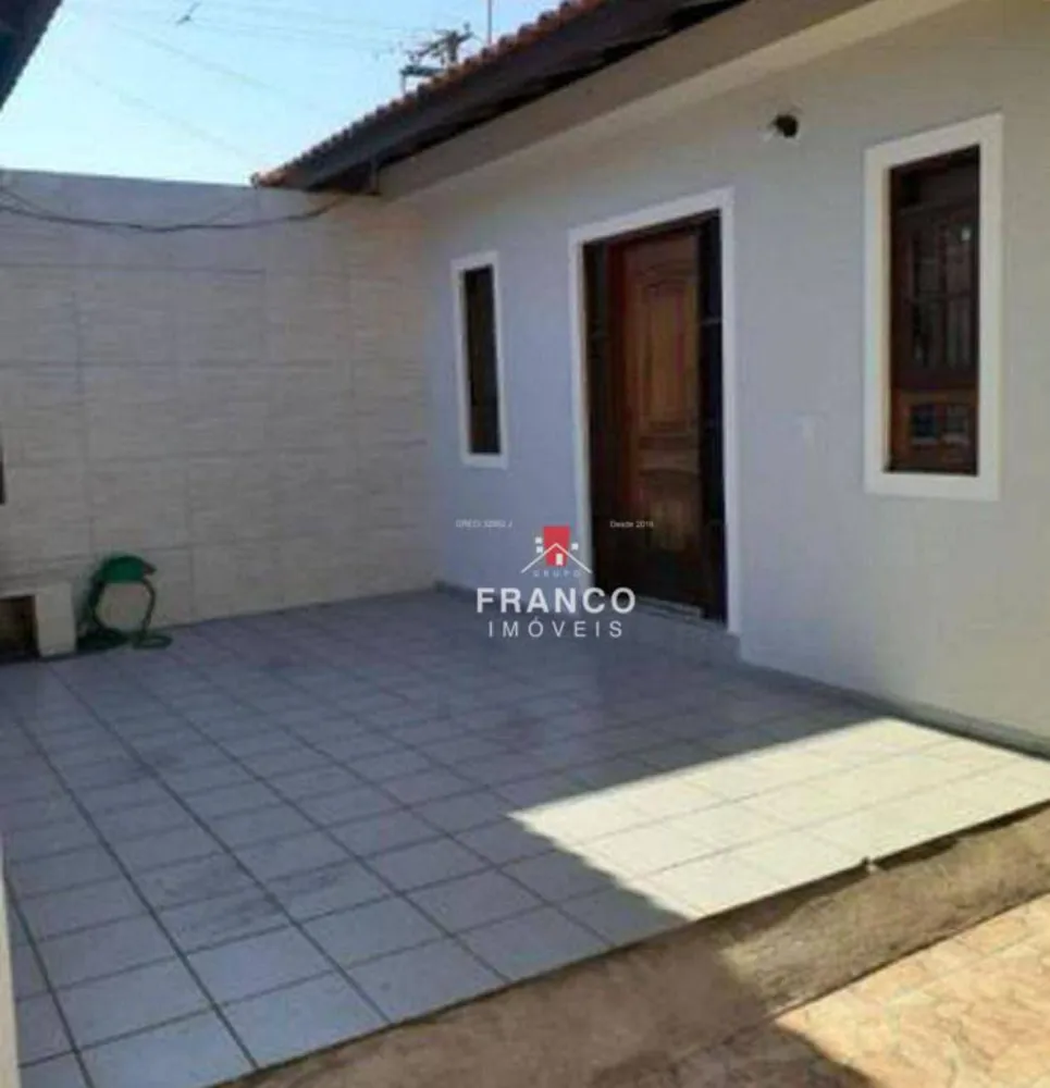 Casa, 4 quartos, 189 m² - Foto 2