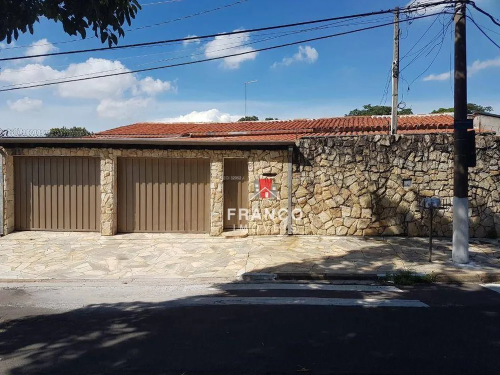 Casa, 4 quartos, 190 m² - Foto 1