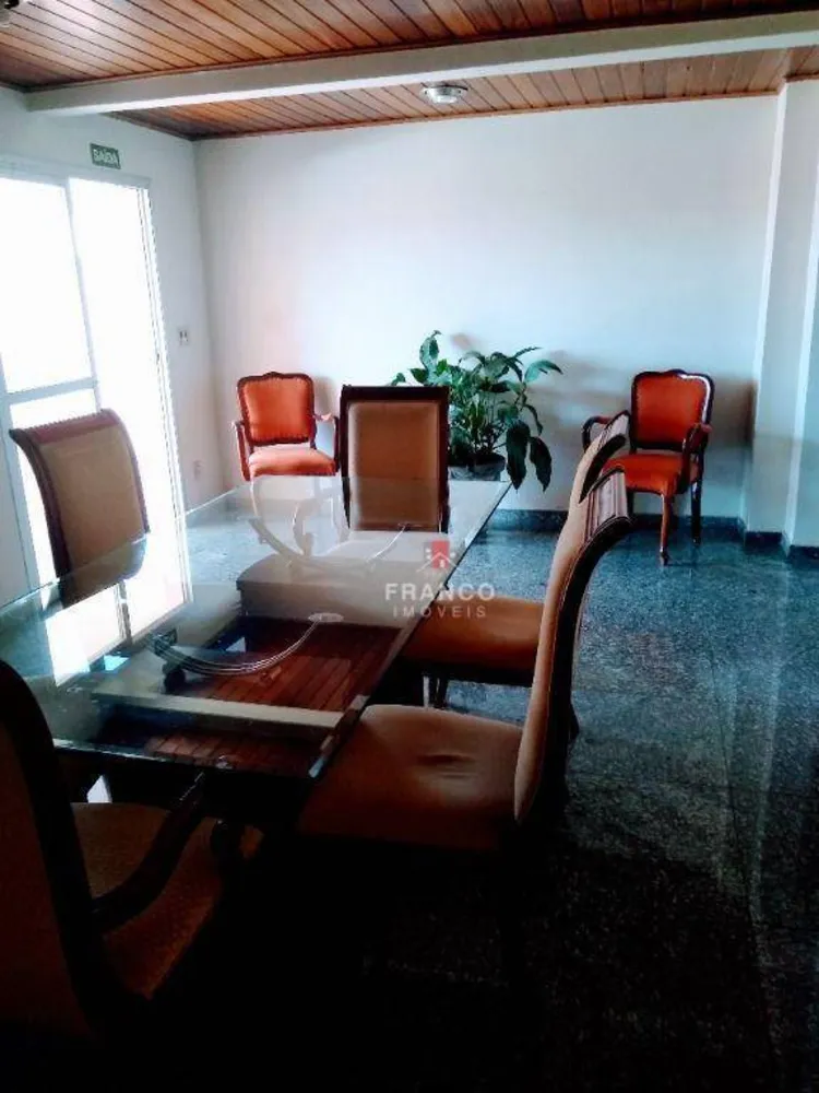 Apartamento, 3 quartos, 220 m² - Foto 3