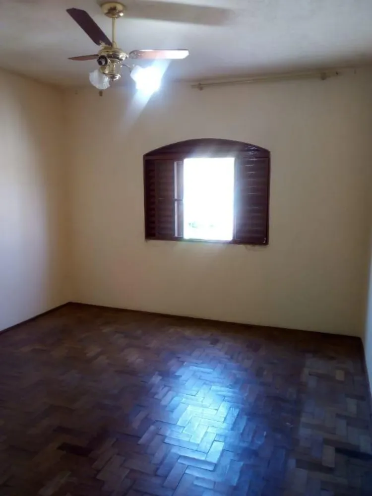 Casa, 2 quartos, 202 m² - Foto 3