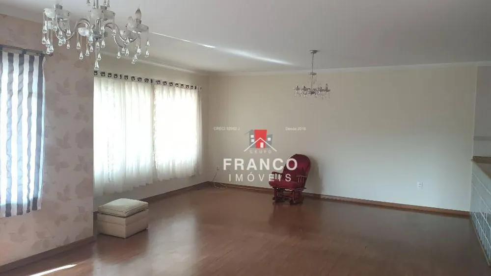 Casa, 4 quartos, 295 m² - Foto 4