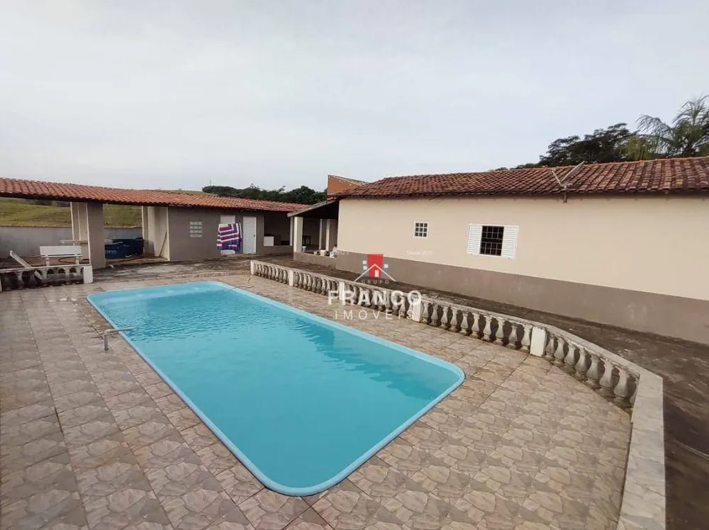 Chácara, 3 quartos, 700 m² - Foto 2