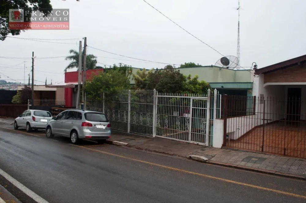 Casa, 3 quartos, 208 m² - Foto 1