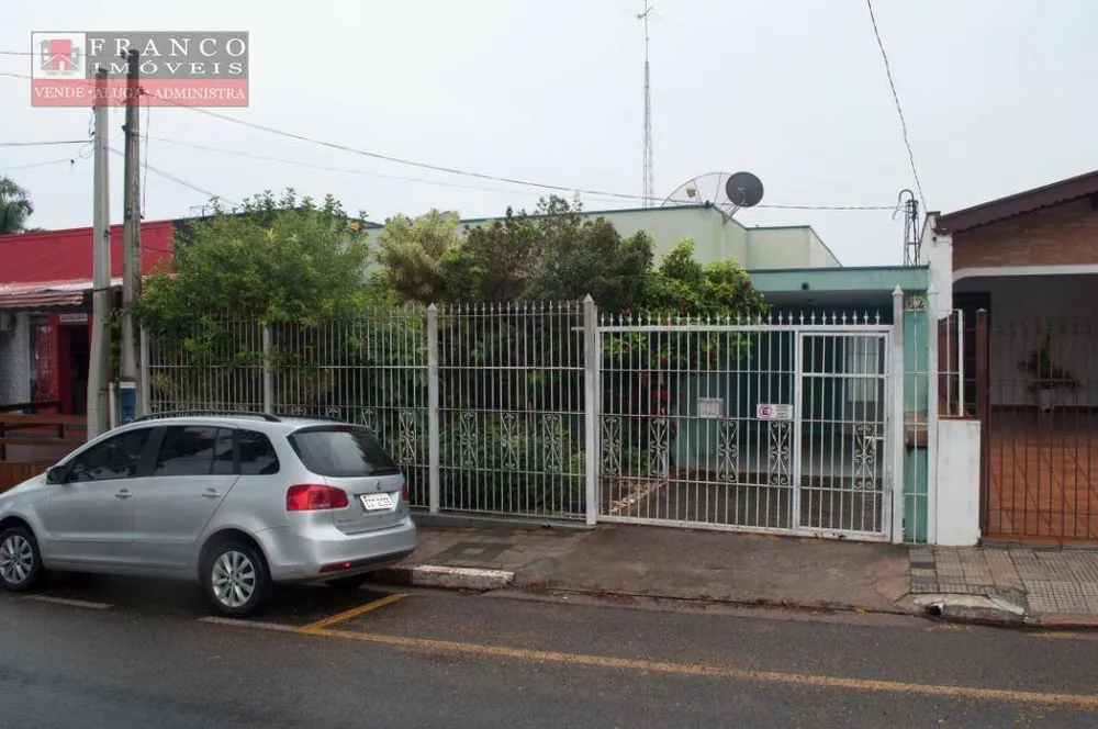 Casa, 3 quartos, 208 m² - Foto 2