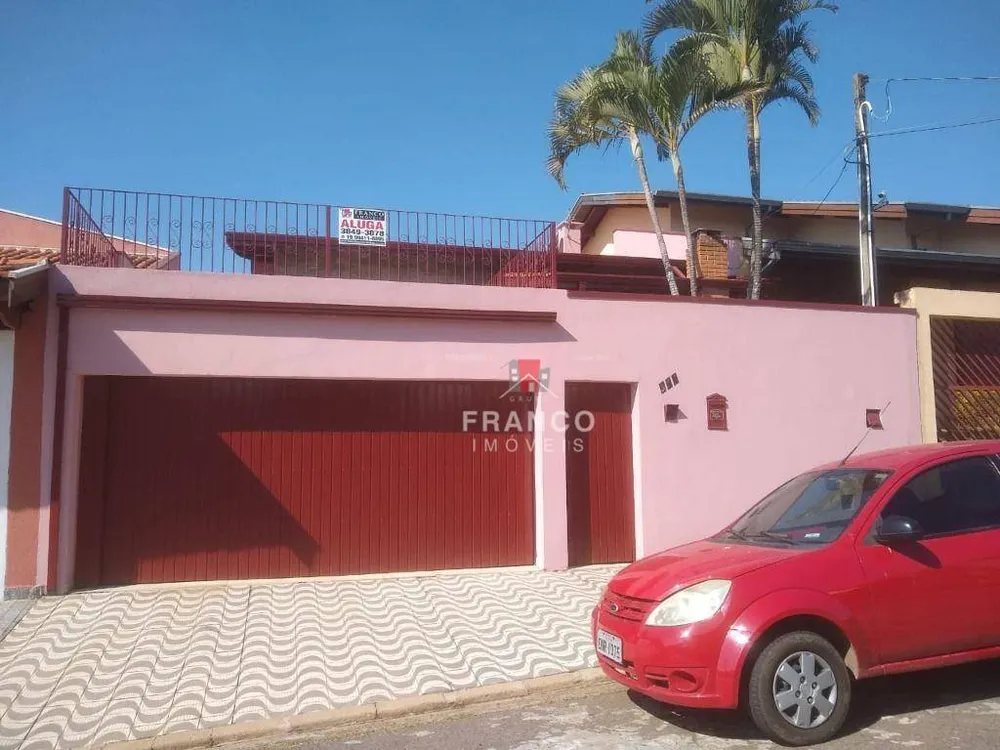 Casa, 3 quartos, 220 m² - Foto 1