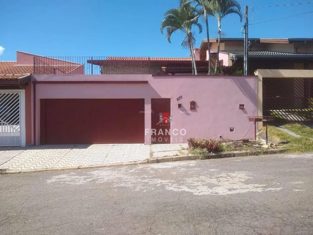 Casa, 3 quartos, 220 m² - Foto 2