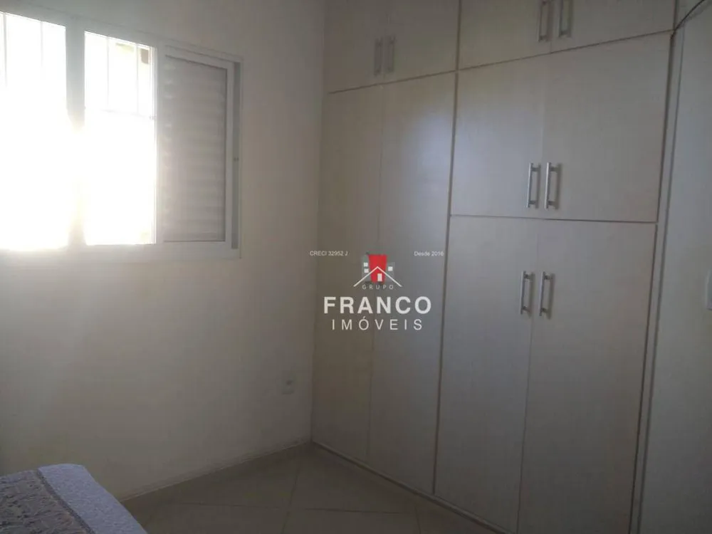 Casa, 5 quartos, 176 m² - Foto 4