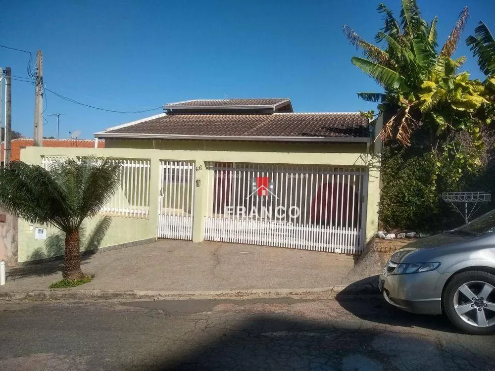 Casa, 5 quartos, 176 m² - Foto 1