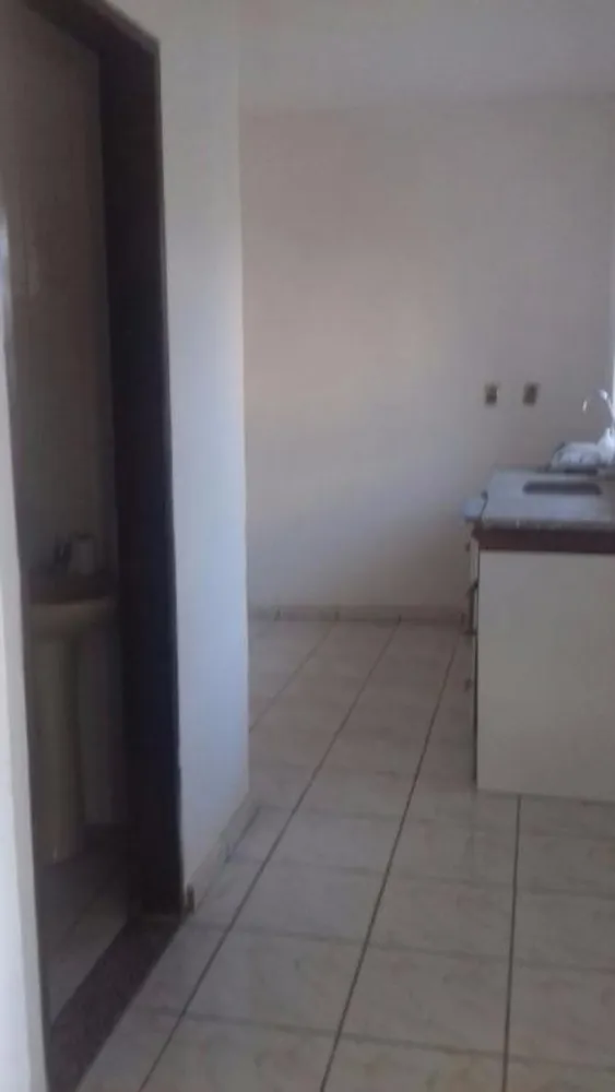 Casa, 3 quartos, 209 m² - Foto 2
