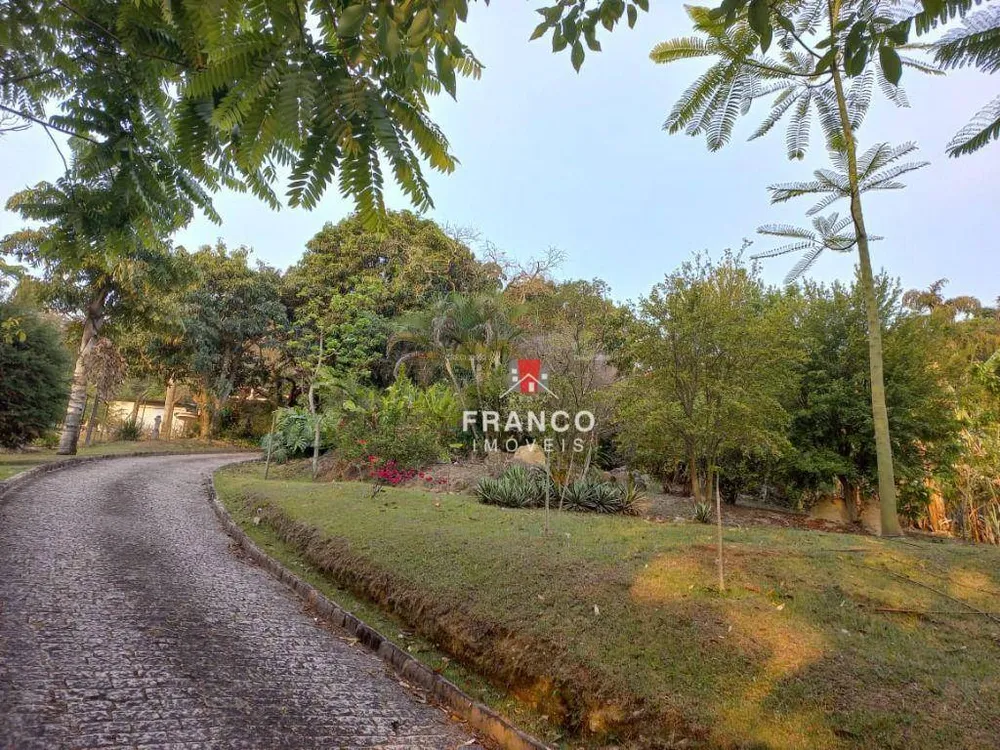 Chácara, 3 quartos, 2820 m² - Foto 1