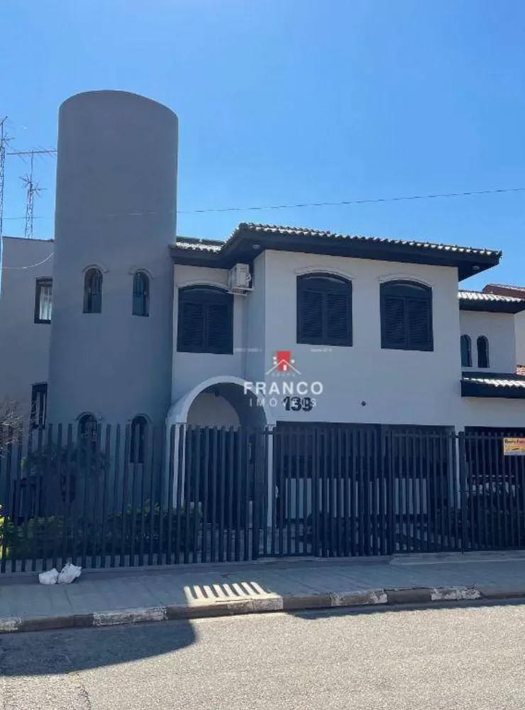 Casa, 7 quartos, 707 m² - Foto 1