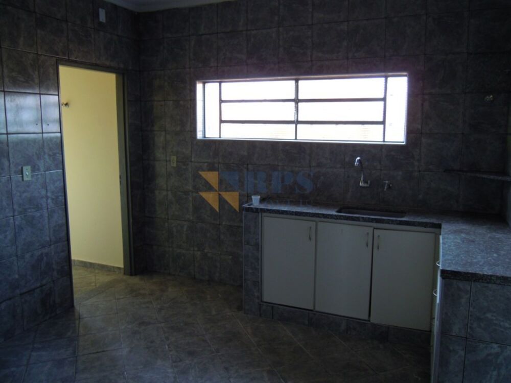 Casa, 3 quartos, 223 m² - Foto 2
