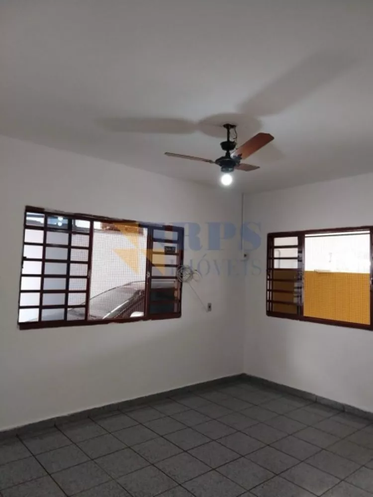 Casa, 4 quartos, 232 m² - Foto 1