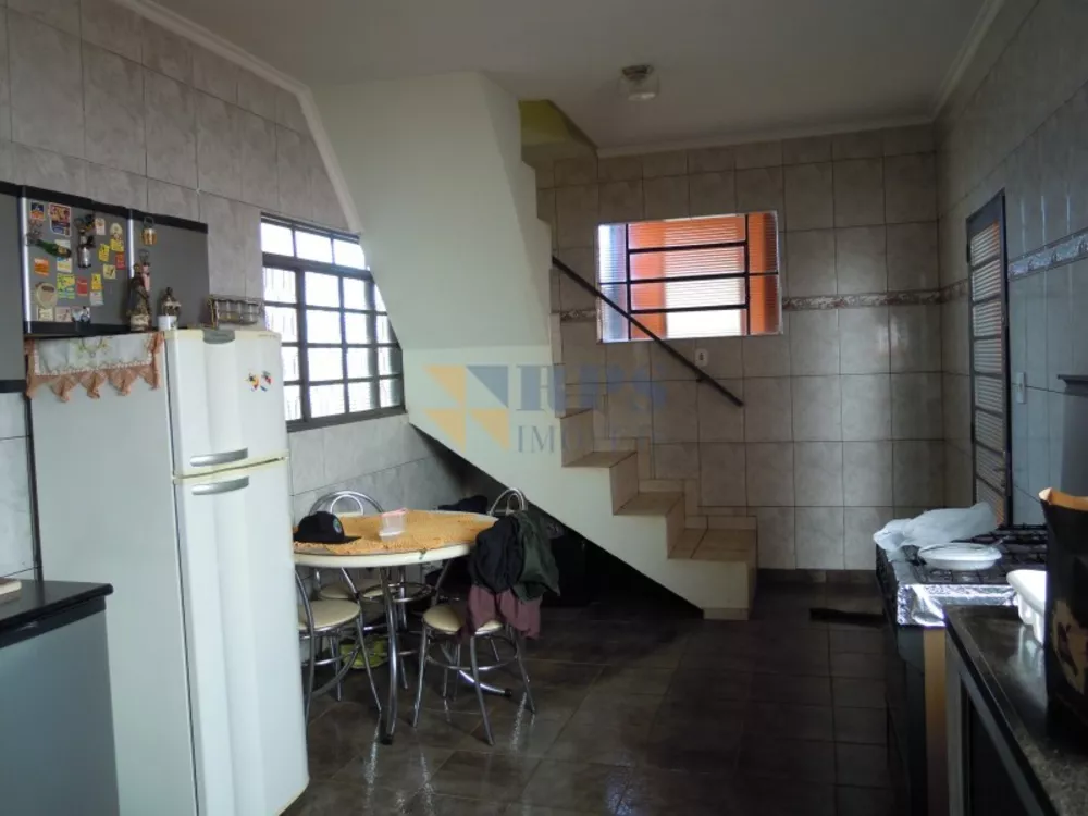 Casa, 4 quartos, 152 m² - Foto 3
