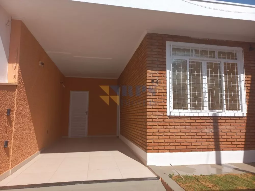 Casa à venda com 2 quartos, 109m² - Foto 2