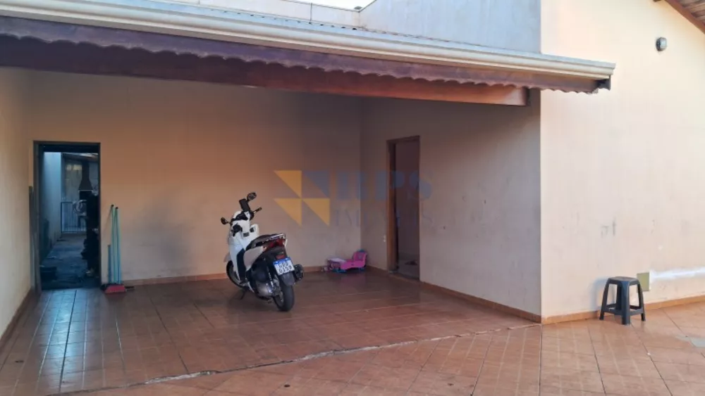 Casa à venda com 3 quartos, 131m² - Foto 2