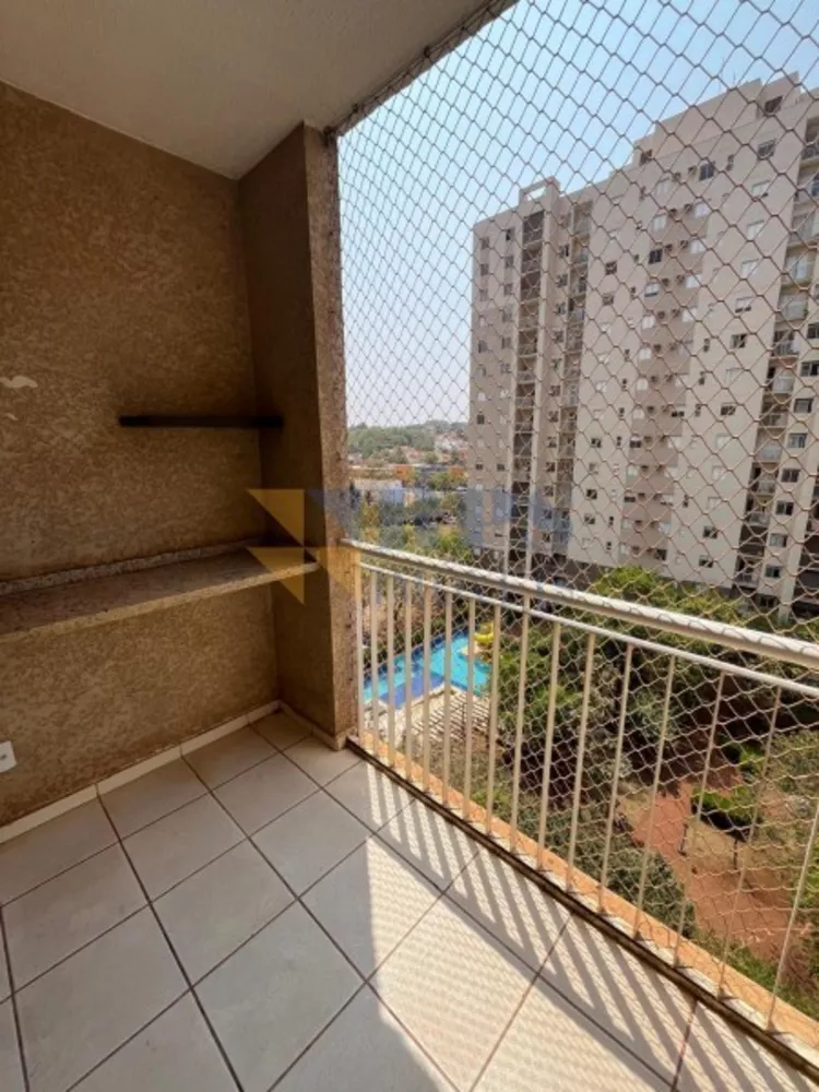 Apartamento para alugar com 3 quartos, 68m² - Foto 6