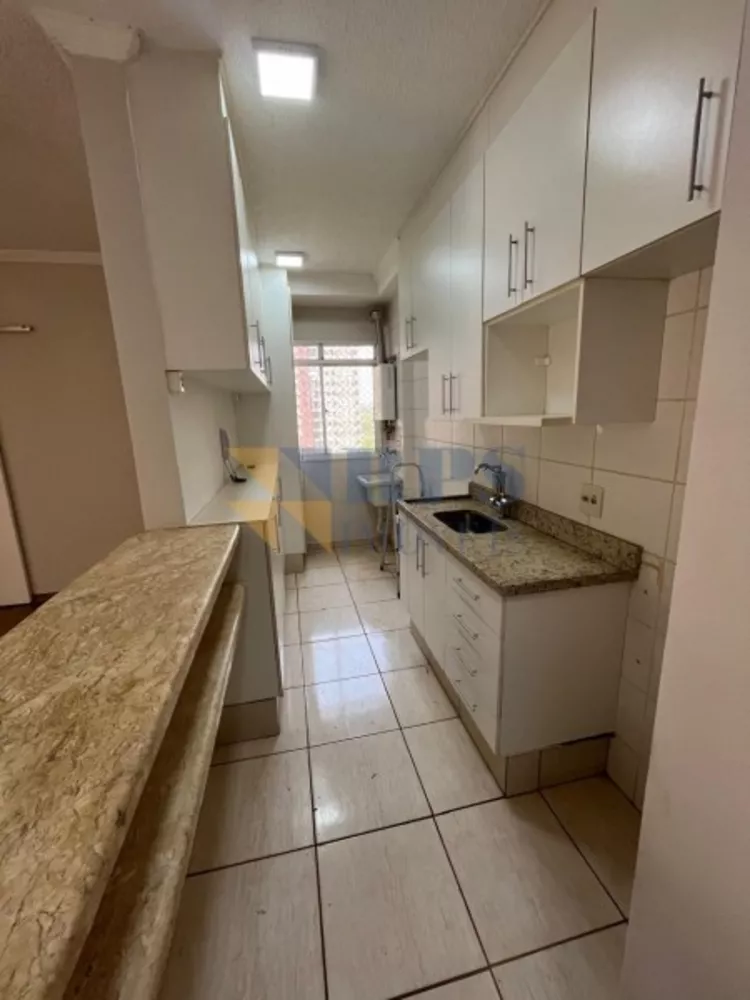 Apartamento para alugar com 3 quartos, 68m² - Foto 2