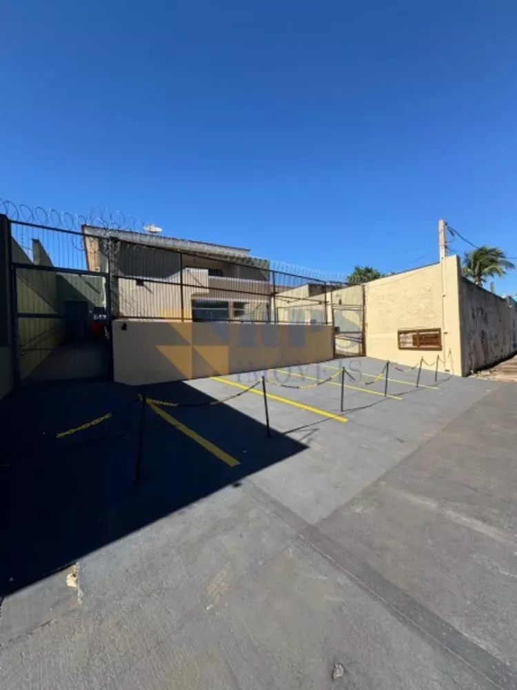 Prédio Inteiro, 200 m² - Foto 1