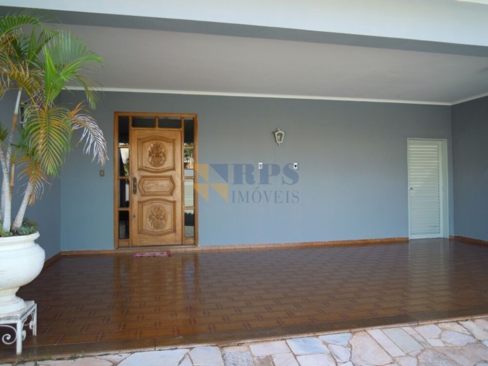 Casa à venda com 4 quartos, 310m² - Foto 1