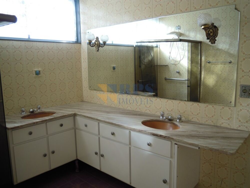 Casa à venda com 4 quartos, 310m² - Foto 8