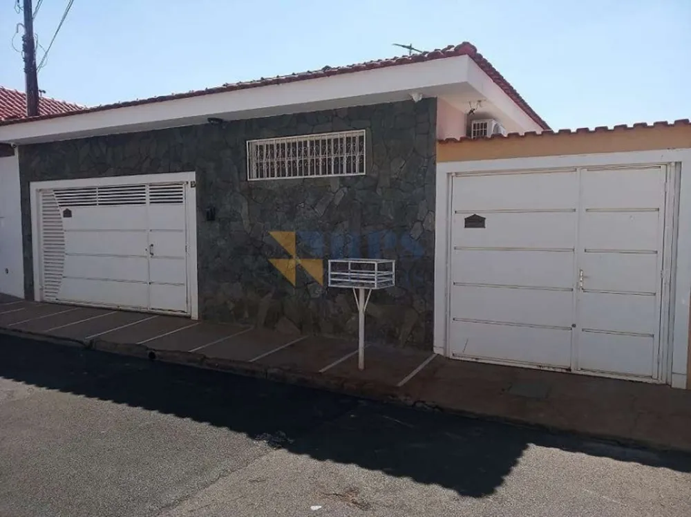 Casa, 3 quartos, 205 m² - Foto 1