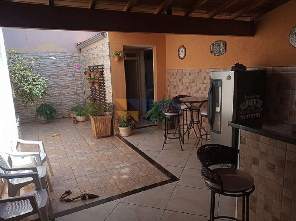 Casa, 3 quartos, 205 m² - Foto 2