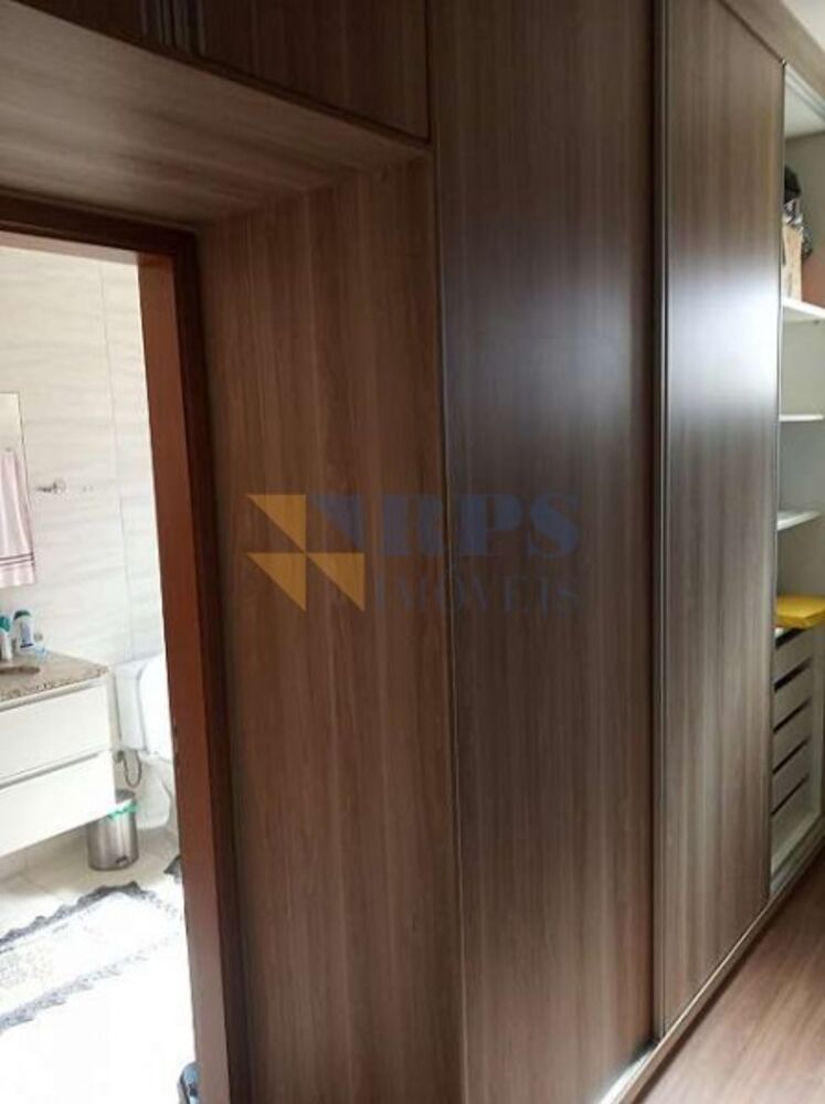 Casa, 3 quartos, 205 m² - Foto 1