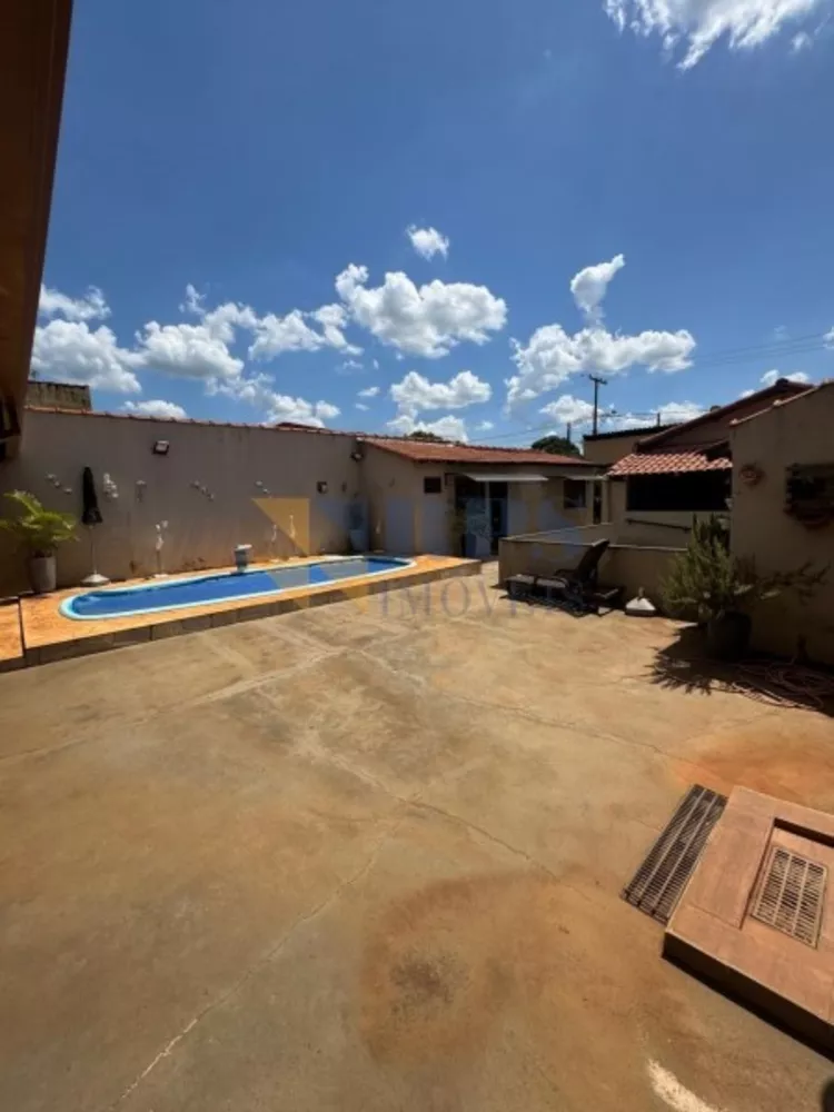 Casa, 2 quartos, 180 m² - Foto 1