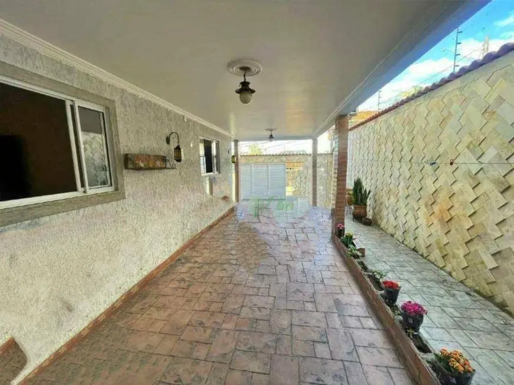 Casa, 4 quartos, 258 m² - Foto 4