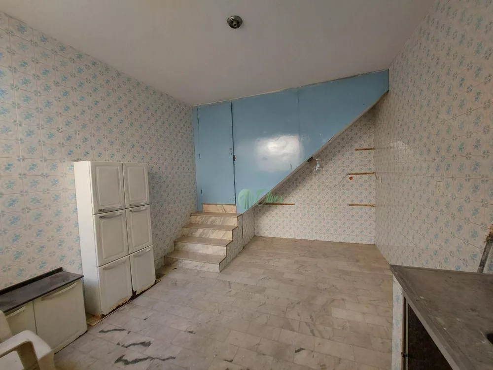 Cobertura, 4 quartos, 215 m² - Foto 1